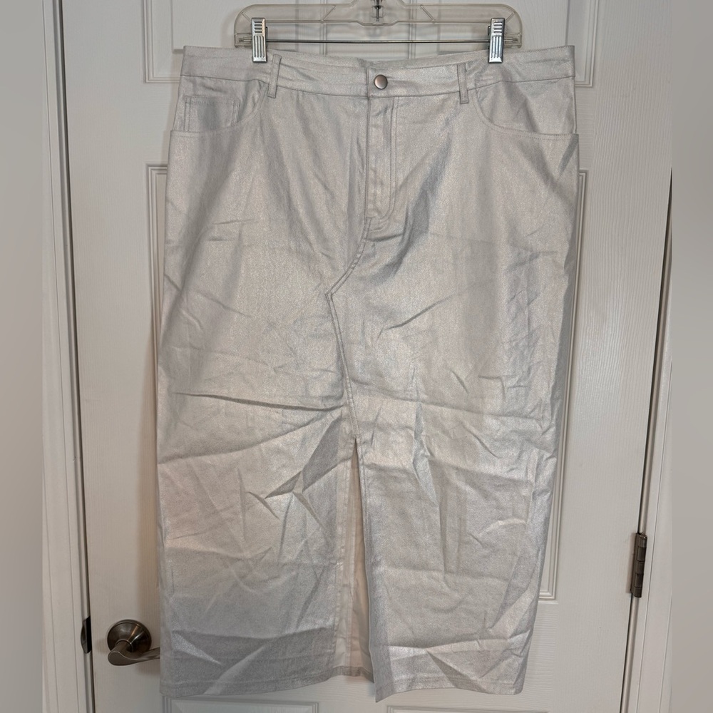 Shimmering Silver Maxi‎ Skirt NWT metallic
